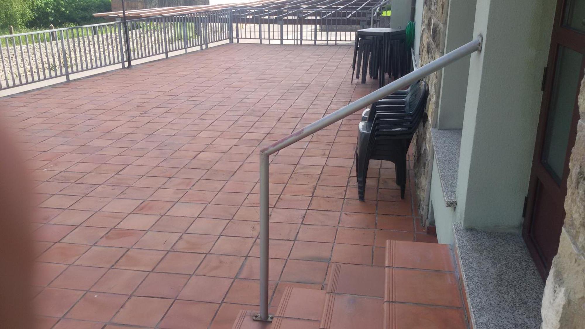 Hotel Alameda Villaviciosa  Buitenkant foto