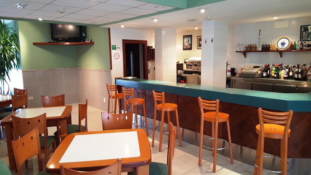 Hotel Alameda Villaviciosa  Buitenkant foto