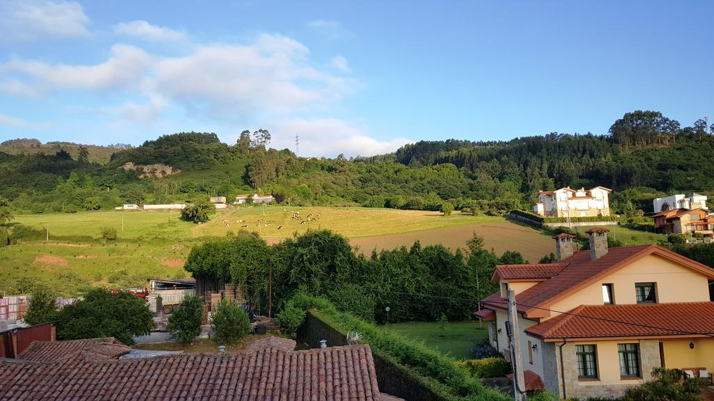 Hotel Alameda Villaviciosa  Buitenkant foto