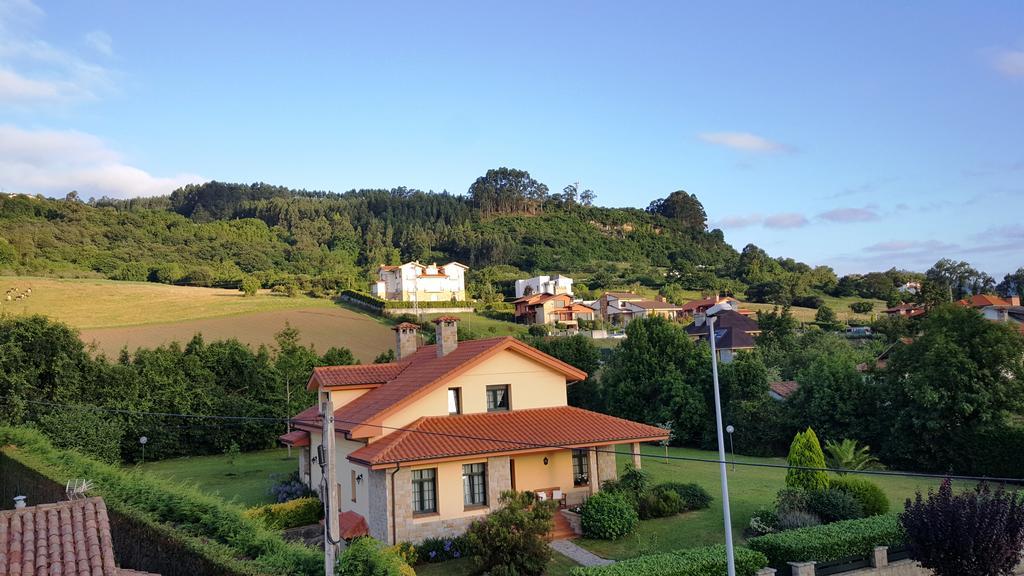 Hotel Alameda Villaviciosa  Buitenkant foto